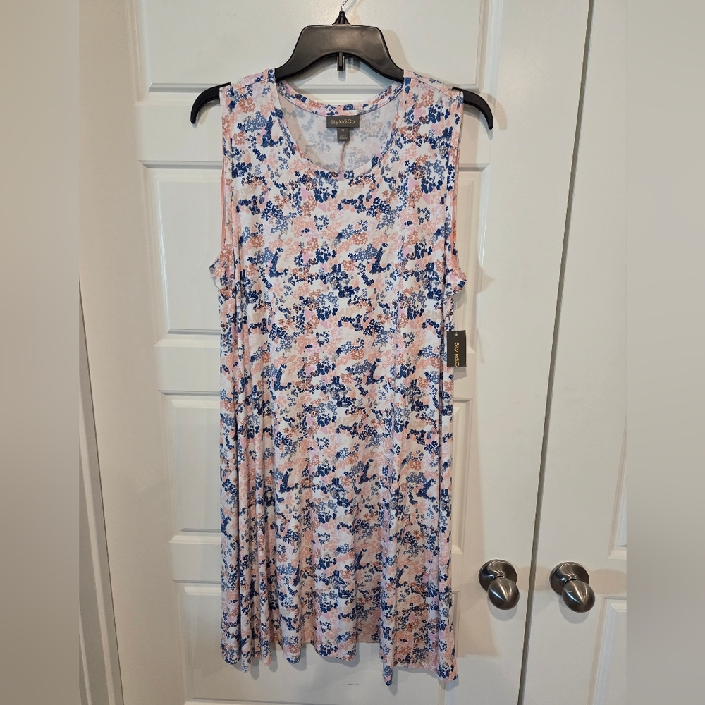 STYLE & CO WOMEN'S SLEEVELESS FLORAL CASUAL DRESS SIZE XS S  M & XL NWT - Picture 2 of 5